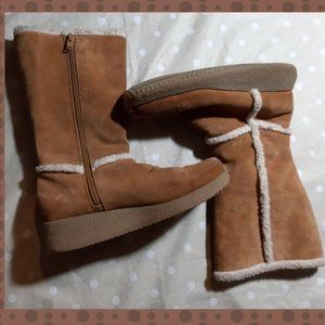 Host pick EUC Leather suede winter boots -platform - faux fur